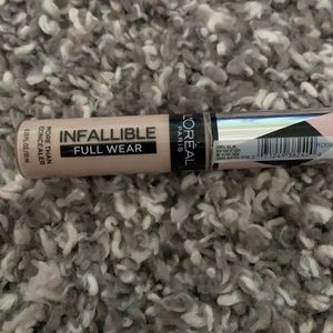 L’Oréal infallible full wear concealer
